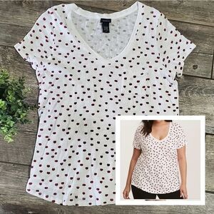 Torrid Red Lips V-Neck Short Sleeve T-Shirt, Torrid Size 0, US Size 12 / L
